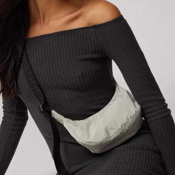 NWT Baggu Mini Crescent Bag - Grey - Picture 2 of 4